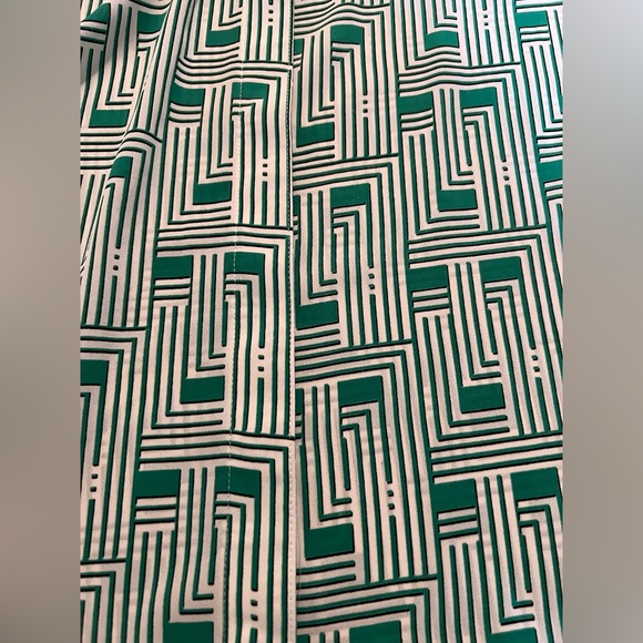 B2 NWT KARL LAGERFELD PARIS WOMEN’S BLOUSE SIZE S. Bust: 41 “ & Length: 23.5” - Picture 4 of 15